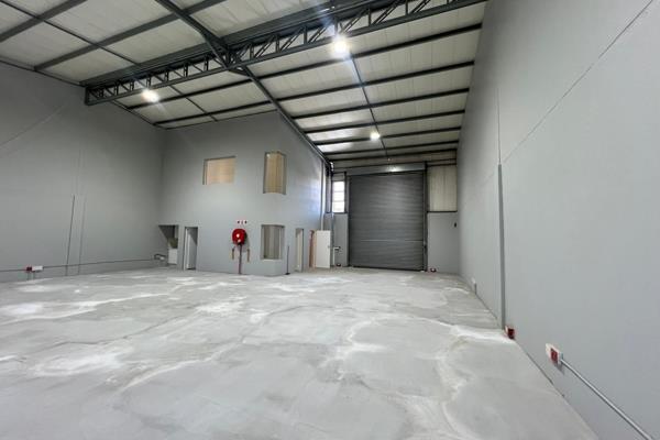 This neat sectional title industrial unit is located in a highly secure business park in ...