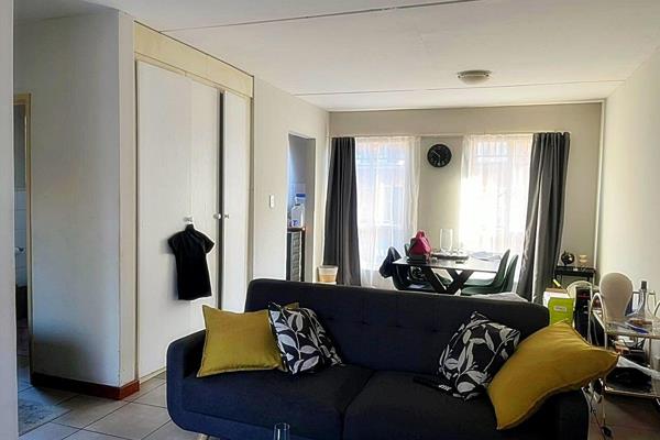 Discover comfort and convenience in this stylish 1-bedroom apartment, perfectly situated ...