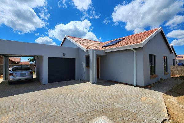 Rent       : r 11 150.00        
deposit: r 16 725.00

Newly constructed, and contemporary townhouse designed to offer a blend of ...