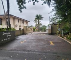 Townhouse for sale in Queensburgh Central