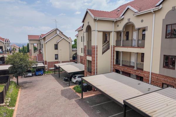 This exquisite 2 bedrooms 1 bathroom apartment is located on the 2nd floor in the serene suburb of Epsom Downs in Bryanston. The ...