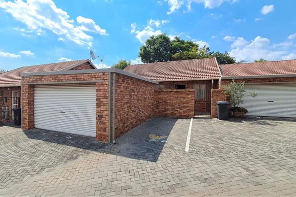 Located in a no loadshedding area close to the hospitals, schools, Spar center and the Gautrain, this well maintained townhouse offers ...