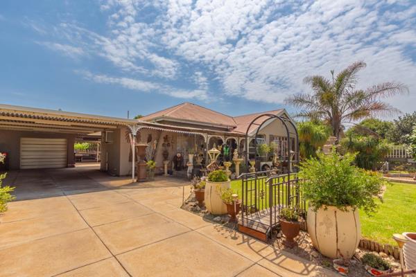 A wonderful family home situated in the lovely suburb of Brenthurst.

This family home is located close to excellent schools and ...