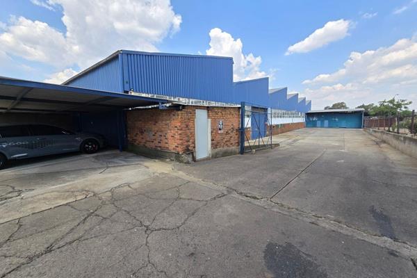 This 6000m2 warehouse with factory capability is available to let immediately. The ...