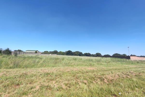 VACANT ERF CLOSE TO 1HA NEW TO THE MARKET AND AVAILABLE FOR ACQUISITION
This stand situated on the highly desirable 9 th Road in ...