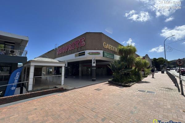 Situated in the heart of Knysna, Garden Route Shopping Centre offers a prime commercial ...