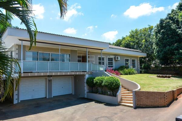 This well-designed family home offers style , space and high-quality finishes throughout. 

•	3 large bedrooms all with designer ...