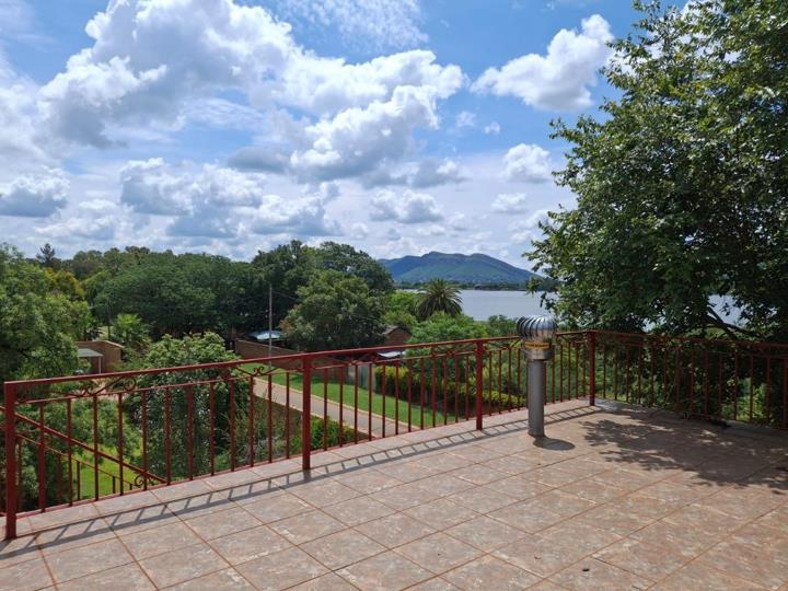 Listing number: P24-115636294, Image number: 3