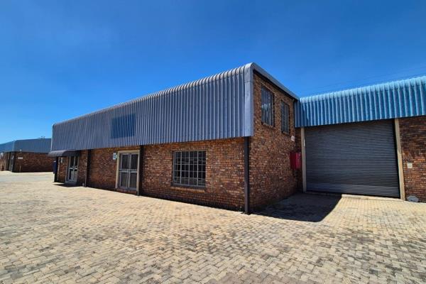 Located on the well-connected Derdepoort Road within the secure Tannery Industrial Park ...