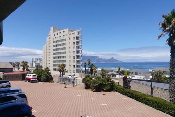 Stunning 3-Bed, 2-Bath Fully Furnished Unit.

Looking for the perfect place to call home in Cape Town? This stunning 3-bedroom ...