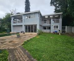 House for sale in Padfield Park