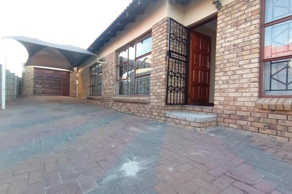 Welcome to your future home in Emdo Park, Polokwane! This charming three-bedroom house is perfect for those seeking comfort and ...