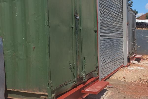 300 square meter yard to let for working or storage. Two containers available.  Fully ...