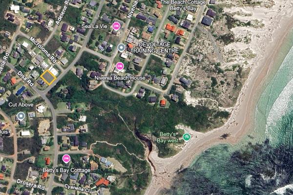 This prime plot on Myrica Road is just a short walk from Betty&#39;s Bay main beach. It ...