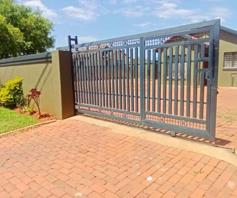 House for sale in Protea Glen