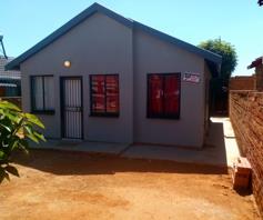 House for sale in Soshanguve FF