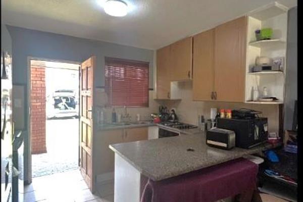 Key Features:
-	2 Generous Bedrooms
The main bedroom comfortably fits a King or ...