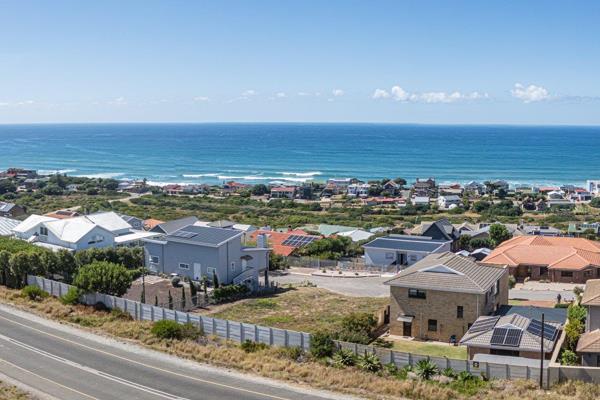 The Garden Route and specifically Reebok is not only renowned for it’s pristine blue flag beaches, but also for fynbos and it’s ...