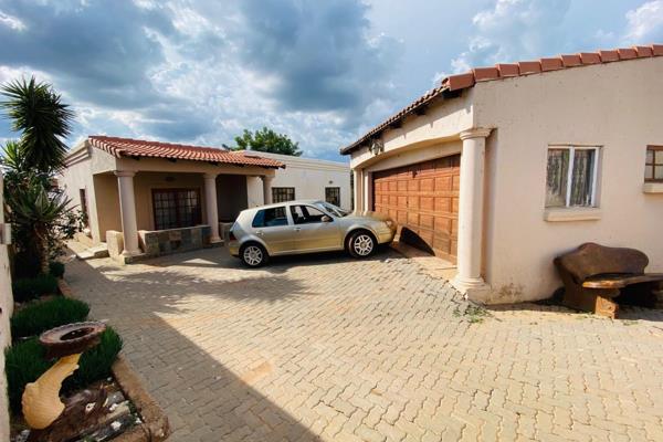 This four bedroom house is on a 712 square meter property.The main house features four bedrooms, a living room, a lounge, a spacious ...