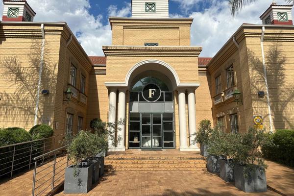 Compact office unit to let at St Andrews Office Park in Bryanston for 8 people located ...