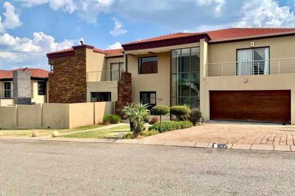 Situated in the exclusive and secure Kyalami Glen Estate, this 4-bedroom, 4-bathroom home offers a perfect blend of luxury and ...