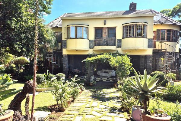 Nestled in an esteemed neighbourhood surrounded by embassy buildings and near the university, this quaint rondavel-style double storey ...