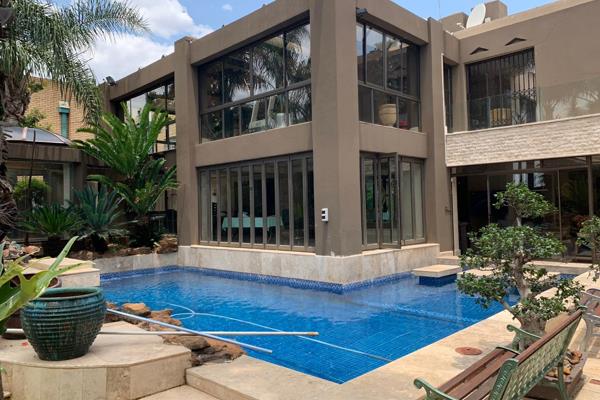 A spectacular 6 Bedroom 5.5 Bathroom House For Sale at 349 Nirvana Dr, Lenasia ...