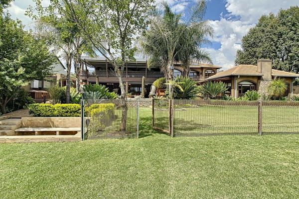 Lifestyle to dream about -  Silver Lakes Golf Estate and Game Reserve.
Property fit for the connoisseur, situated on the banks of the ...