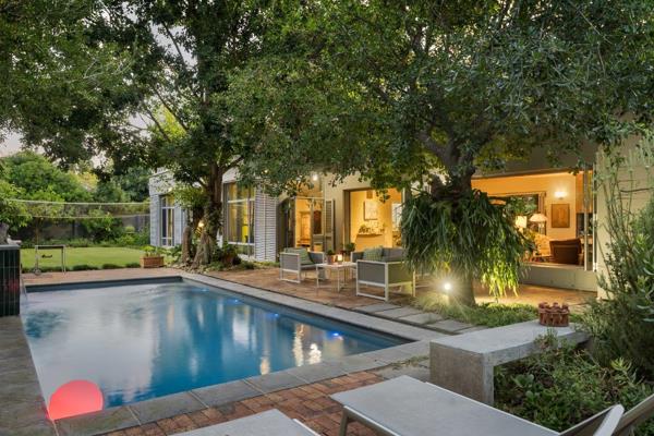 KRIGEVILLE is a prime location, in the heart of Stellenbosch, walking distance to world ...