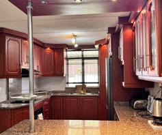 Townhouse for sale in Montclair