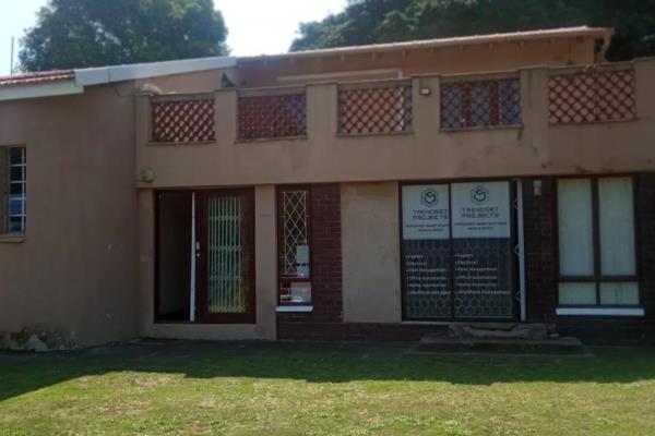 Rawson Umhlanga Offers

Free Standing house in a fair Conditon, great Location , available Immediately

House comprises large office ...