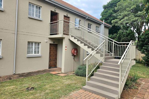 Excellent very secure 2 bedroom townhouse available in wapadrand security village to let now!!!

Very cozy, large and sunny townhouse ...