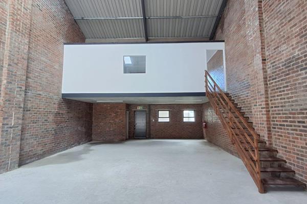 Looking for the perfect space for your business? This 160m&#178; commercial unit in George Industria offers a prime location with ...