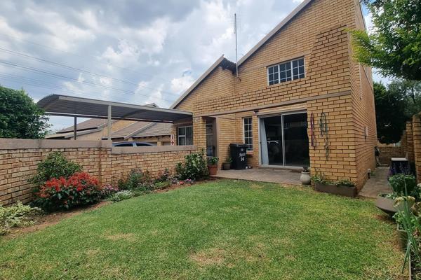 Welcome to Sonata Square!

Ideally located in the heart of Olivedale, Sonata Square ...