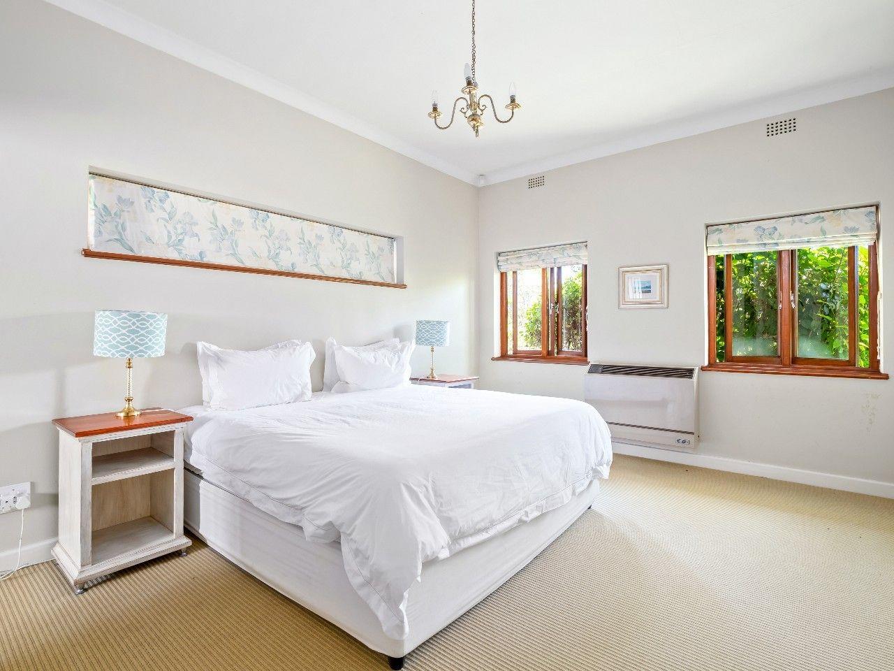 Photo of 4 Bedroom House to rent in Leisure Isle