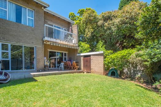 4 Bedroom Townhouse for sale in Bedford Park