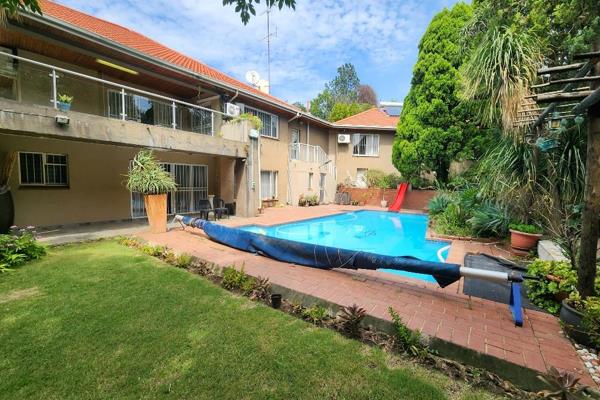 This seven-bedroom, four-bathroom house is situated in a secure boomed off area in Kelvin. This cosy and spacious property is perfect ...