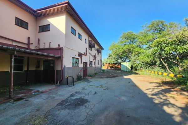 Property Listing: Old Thabazimbi Municipality Hospital
This large commercial property offers significant potential for redevelopment ...