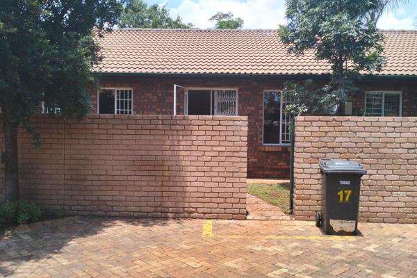 Town house in Highveld

This beautiful home offers :-

Property newly painted and blinds fitted in the kitchen and bathrooms

2 ...