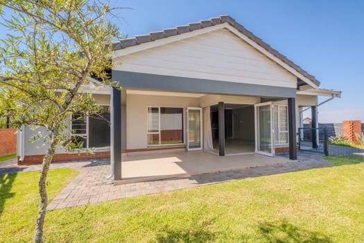 2 Bedroom House for sale in Waterkloof Marina Retirement Estate