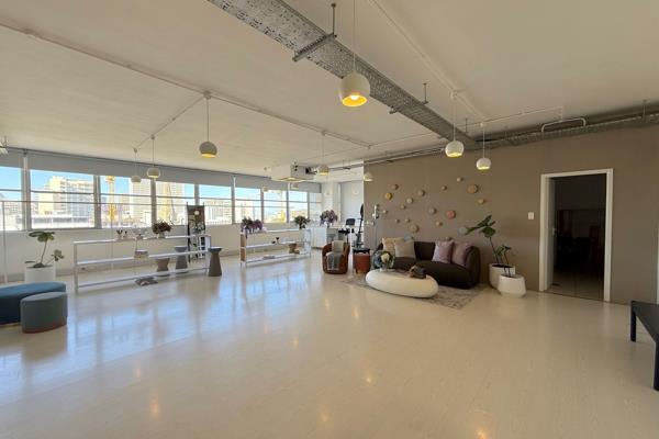 Occupation: 1st July 2025 or earlier by arrangement
Modern office space is located in ...