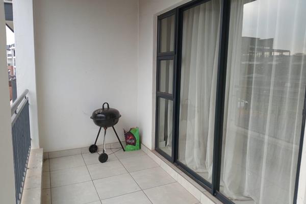 This is a 1bed/1shower (60sqm) 2nd floor furnished unit available for immediate rental in The Blyde Riverwalk Estate, Willow Park ...