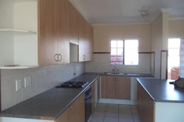 2-Bedroom Apartment in Parkwood Complex, Fairway Garden Estate – Available Immediately  ...