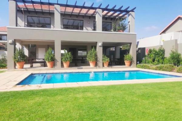 Stunning 2 Bedroom 1 bath 2nd floor apartment for sale in the well run, beautifully maintaned Augusta Estate in Fourways. A very secure ...