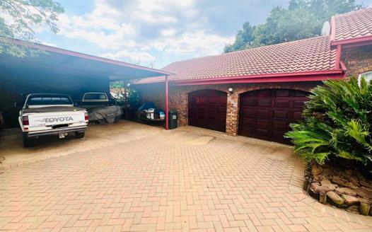 3 Bedroom House for sale in Garsfontein