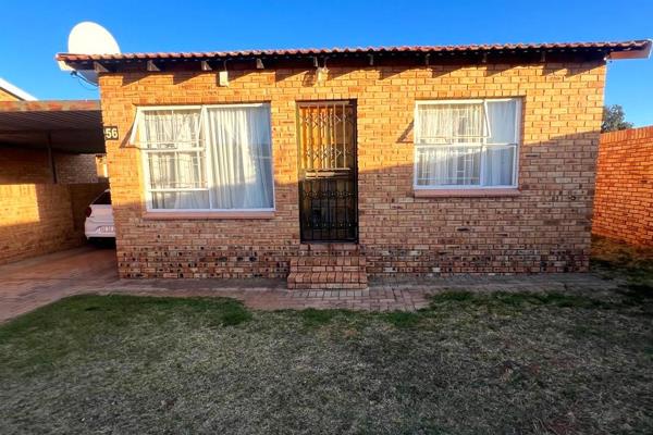 This property offering 2 bedrooms, 1 bathroom, kitchen, lounge and 1x carport is a must ...