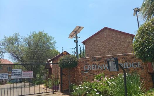 2 Bedroom Townhouse for sale in Wilgeheuwel