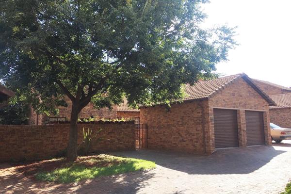 Stunning Freestanding Townhouse to rent in the garden rich Imola complex in Weltevreden ...