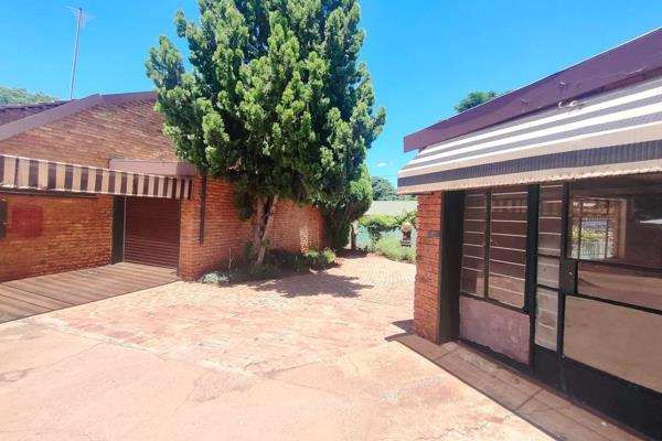 Situated close to most amenities, within walking distance to Mokopane Mall and fast food outlets. This home has everything to offer a ...