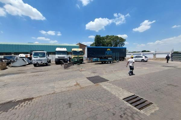 1100m2 facility is an ideal truck workshop and yard . The Workshop area has multiple high shutters that accomodate  horses. In addition ...